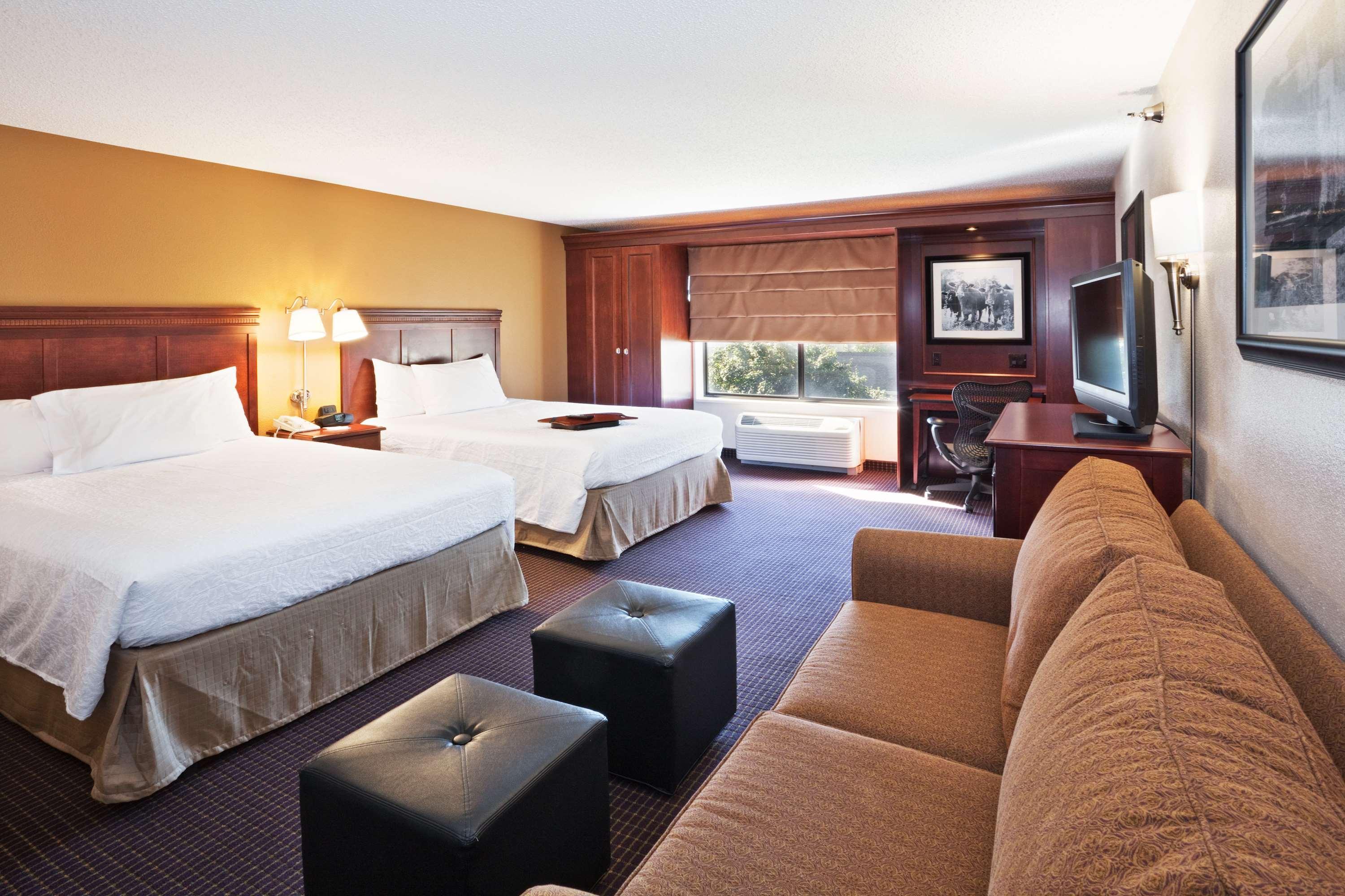 Hampton Inn Sioux Falls Hayward Addition Exteriör bild