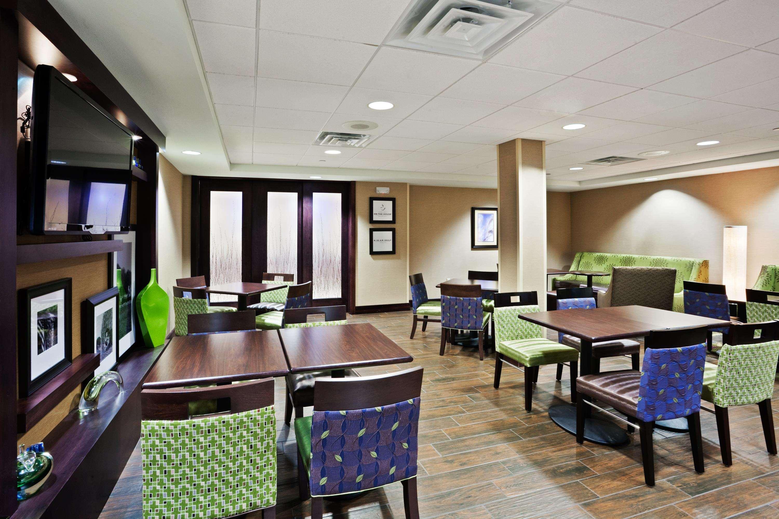 Hampton Inn Sioux Falls Hayward Addition Exteriör bild