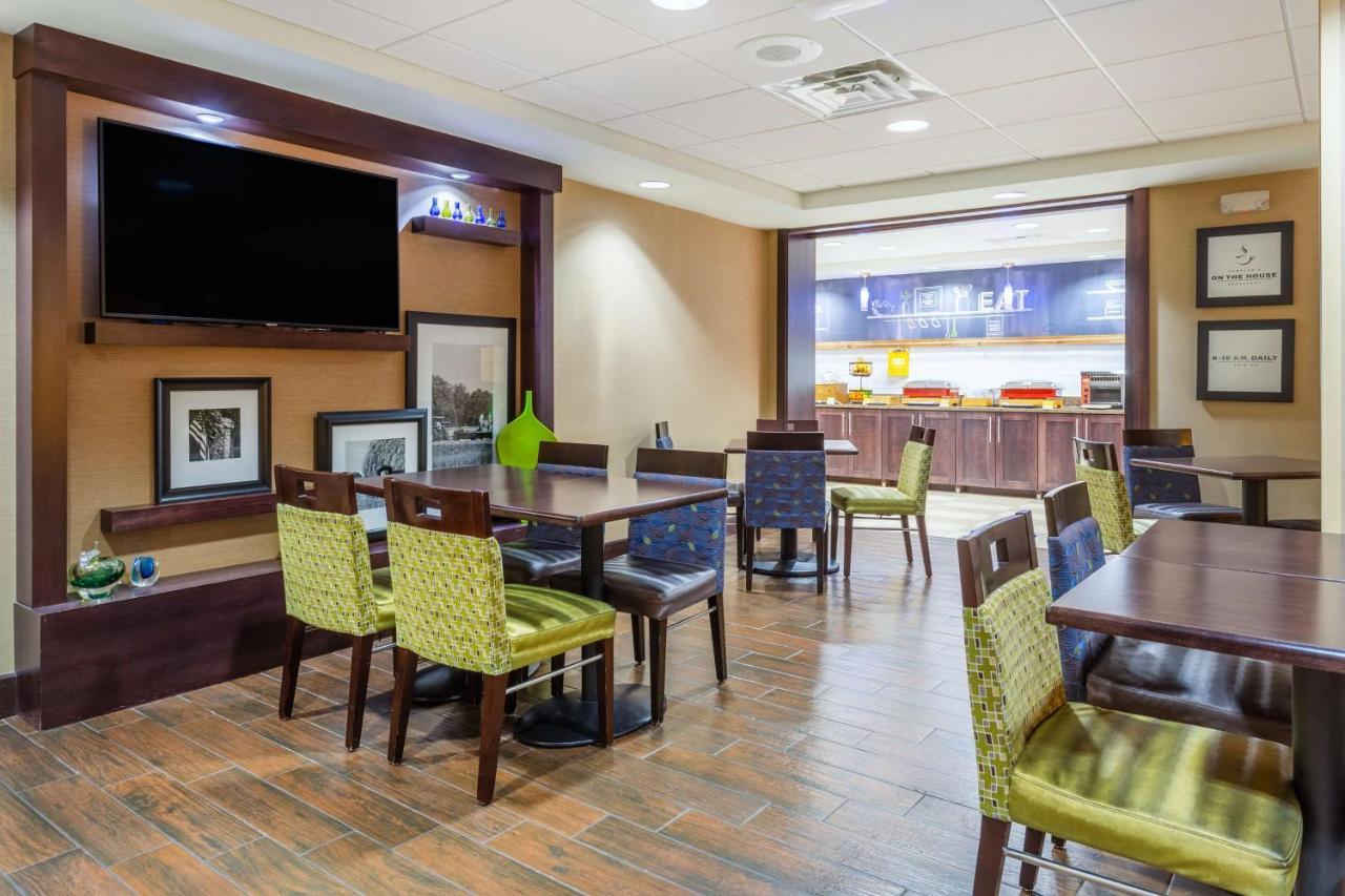 Hampton Inn Sioux Falls Hayward Addition Exteriör bild