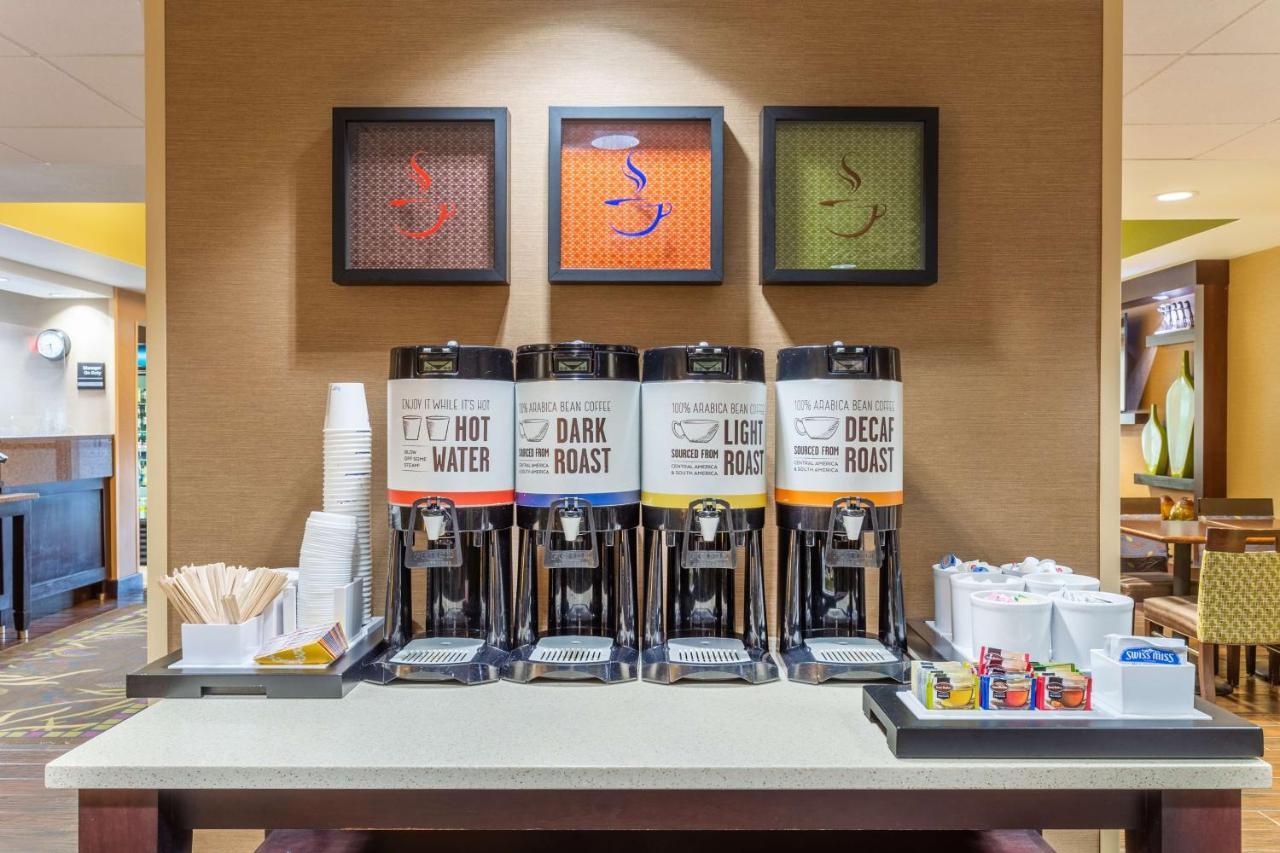 Hampton Inn Sioux Falls Hayward Addition Exteriör bild
